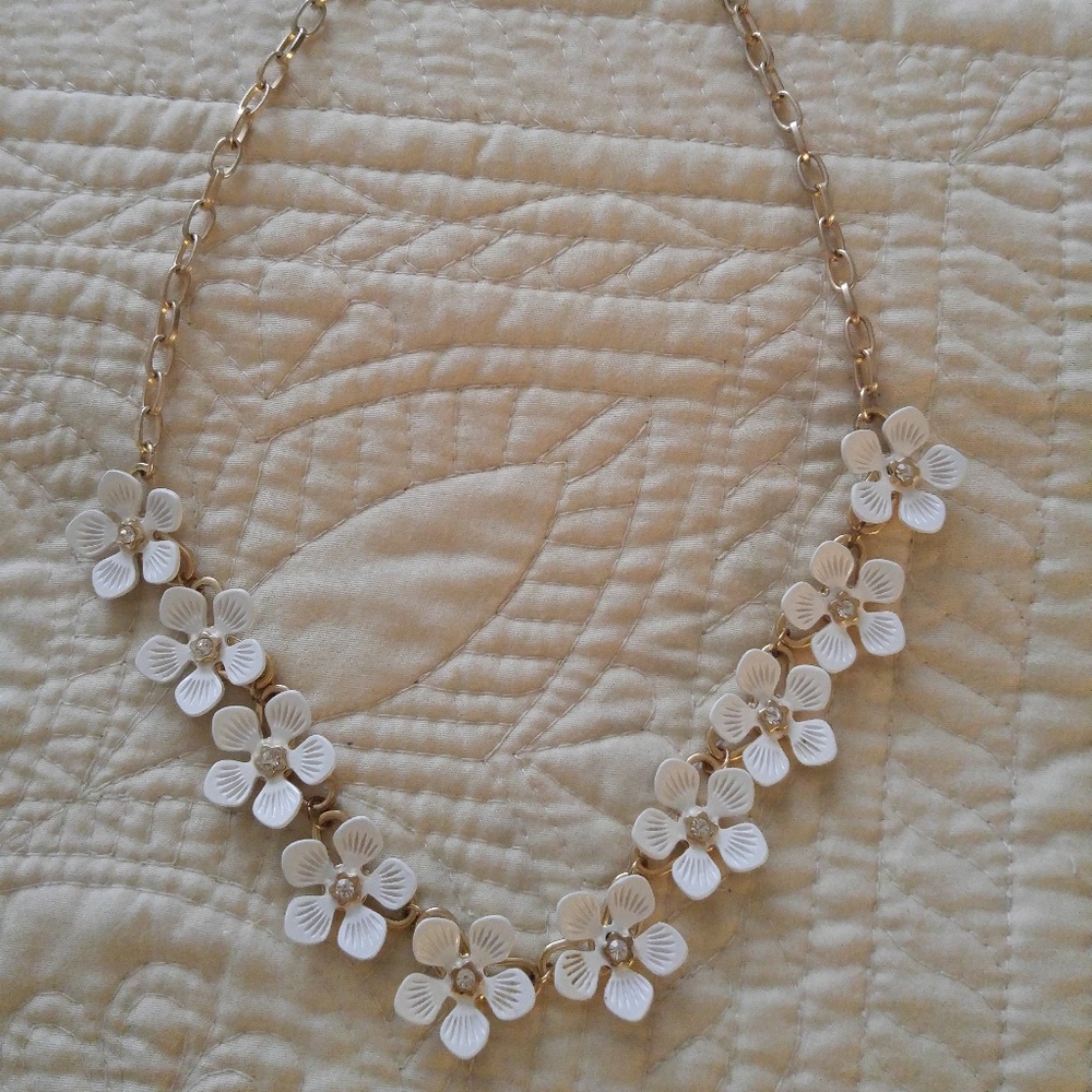 Hibiscus Flowers Necklace